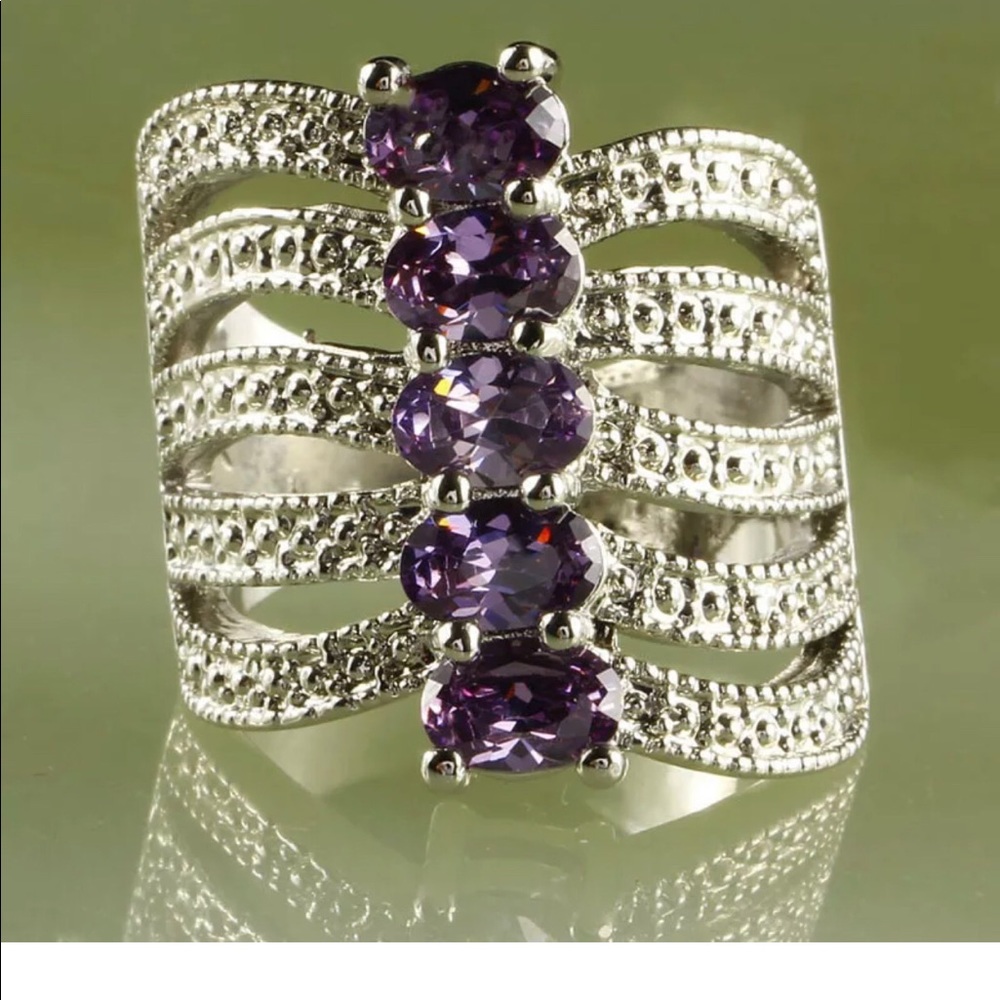 925 Silver Stamped 5 in a row Amethyst Oval Ring